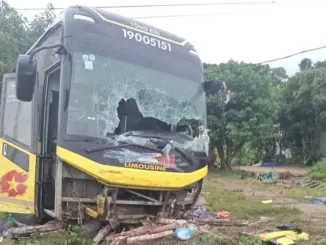 Lật xe khách ở Hà Tĩnh, 9 người tử vong