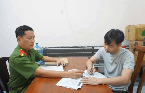B:ắ-t khẩn cấp 31 người B:ắ-t khẩn cấp 31 người