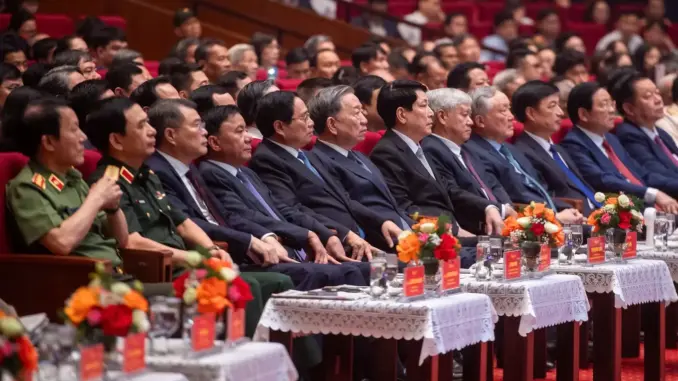 Tổng Bí thư gặp mặt, vinh danh người có công và nhân chứng lịch sử tiêu biểu Tổng Bí thư gặp mặt, vinh danh người có công và nhân chứng lịch sử tiêu biểu