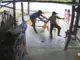 Bị vợ chửi vì ngồi quán nước, người đàn ông mang hung khí đến đâm chủ quán