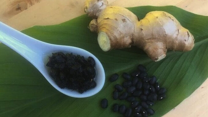 Uống nước đậu đen rang gừng có tác dụng gì?