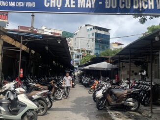 Tiểu thương chợ xe máy cũ Chùa Hà: Trước bán 10, giờ mất 9