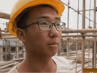 Nam sinh vừa ôn tập vừa làm công nhân nhận xét “Đề quá dễ”, khi biết điểm thì cả nước ngã ngửa