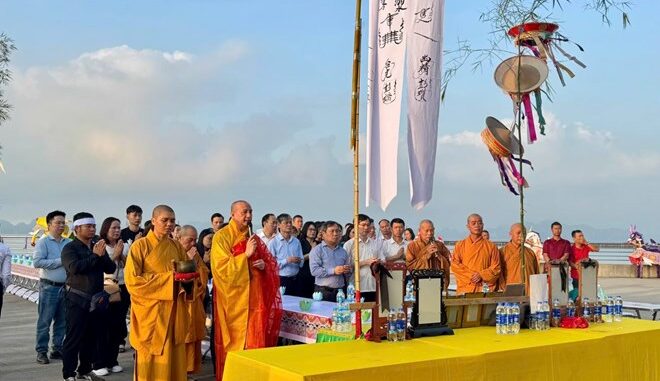 Đại lễ cầu siêu tưởng niệm 39 nạn nhân t:ử v:ong vụ lật tàu du lịch Đại lễ cầu siêu tưởng niệm 39 nạn nhân t:ử v:ong vụ lật tàu du lịch