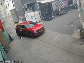 Vụ nam sinh lớp 10 mất tích sau khi lên xe taxi: Đã được chuộc về từ Campuchia, tình trạng hiện bất ổn