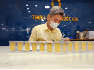 Giá vàng miếng SJC và vàng nhẫn
