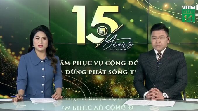BLV Quang Huy, Đan Lê và loạt BTV xúc động nói lời tạm biệt khán giả trước thời khắc “ông l;;ớn” truyền hình ngừng phát sóng BLV Quang Huy, Đan Lê và loạt BTV xúc động nói lời tạm biệt khán giả trước thời khắc “ông l;;ớn” truyền hình ngừng phát sóng
