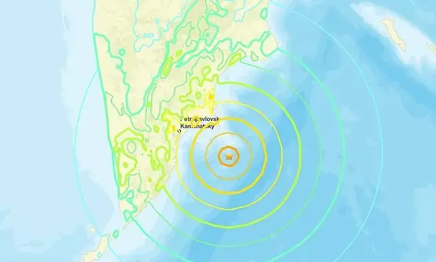 Động đất 8,8 độ ngoài khơi Nga, Nhật Bản ghi nhận sóng thần đầu tiên Động đất 8,8 độ ngoài khơi Nga, Nhật Bản ghi nhận sóng thần đầu tiên