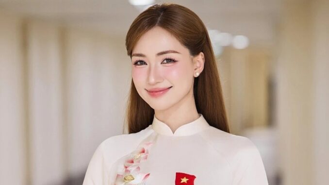 Số t:.iền Hòa Minzy quyên góp giúp đỡ đồng bào bị ảnh hưởng bão số 3 khiến cả nước bật khóc
