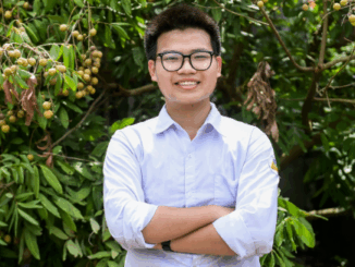 Bố phụ hồ, mẹ không biết chữ, con là thủ khoa toàn quốc thi tốt nghiệp THPT 2025