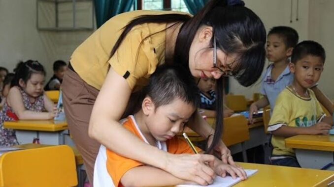 Giáo viên mầm non, tiểu học chuẩn bị khao to: Lương thế này thì nuôi được cả nhà luôn Giáo viên mầm non, tiểu học chuẩn bị khao to: Lương thế này thì nuôi được cả nhà luôn
