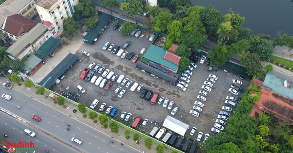 Hà Nội: Hơn một thập kỷ ‘đắp chiếu’, đất vàng quy hoạch công viên thành bãi xe không phép quy mô lớn Hà Nội: Hơn một thập kỷ ‘đắp chiếu’, đất vàng quy hoạch công viên thành bãi xe không phép quy mô lớn