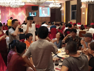 Nam sinh học kém bỗng báo tin đỗ ĐH danh tiếng, gia đình chi 50 triệu mở tiệc linh đình: Khách khứa nhìn giấy báo đỗ xong liền nhăn nhó ra về