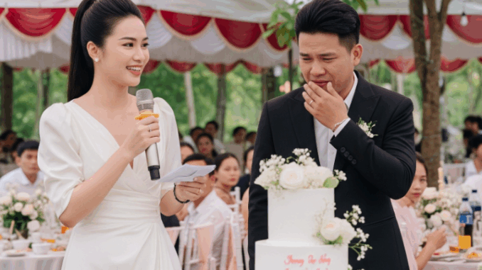 Biết chồng có người khác, vợ đặt 20 mâm cỗ mời cả làng đến chỉ để nói một câu khiến ai cũng lặng người