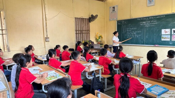 Dự kiến có thêm hệ số lương đặc thù, sắp tới GV tiểu học sẽ có tiền lương ra sao? Dự kiến có thêm hệ số lương đặc thù, sắp tới GV tiểu học sẽ có tiền lương ra sao?