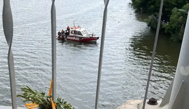 Tìm cô gái nhảy cầu, phát hiện hai thi thể nam giới trên sông Sài Gòn Tìm cô gái nhảy cầu, phát hiện hai thi thể nam giới trên sông Sài Gòn