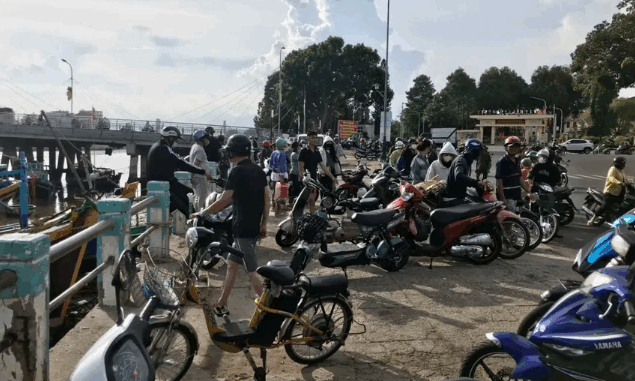 Tìm thân nhân thi thể người đàn ông khoảng 30 tuổi nổi trên sông