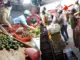 nhóm phụ nữ dàn cảnh móc túi tại các khu chợ công nhân TP.HCM