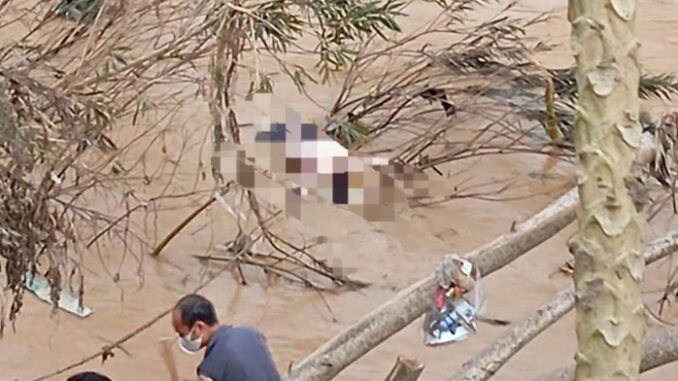 Thi thể nam giới chưa rõ danh tính trôi dạt trên sông Thi thể nam giới chưa rõ danh tính trôi dạt trên sông