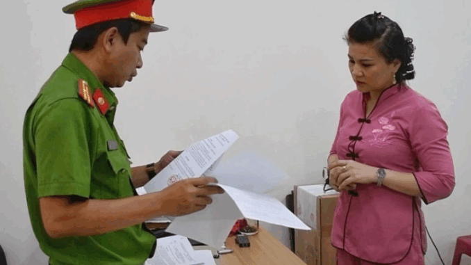 Lời khai ‘lạnh người’ của bảo mẫu n:ém bé trai 14 tháng tuổi tuvong Lời khai ‘lạnh người’ của bảo mẫu n:ém bé trai 14 tháng tuổi tuvong