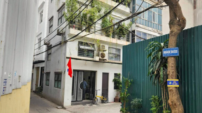 Mua nhà tiền tỷ rồi đi ở trọ: Gánh nặng 3 cây vàng và cú lội ngược dòng bất ngờ Mua nhà tiền tỷ rồi đi ở trọ: Gánh nặng 3 cây vàng và cú lội ngược dòng bất ngờ